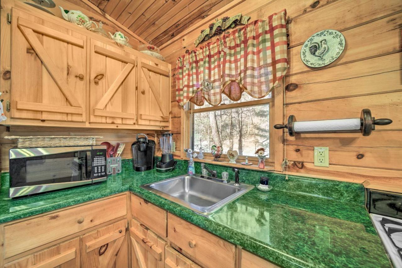 Franklin Cabin With Porch Near Hiking And Waterfalls! Ngoại thất bức ảnh
